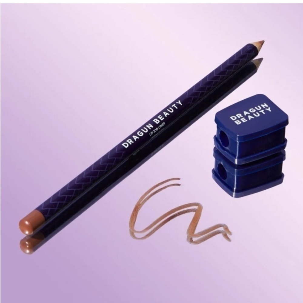 Lip Liner and Sharpener Set + free sample